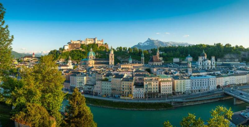 AussichtKapuzinerberg romantischerPlatz Salzburg